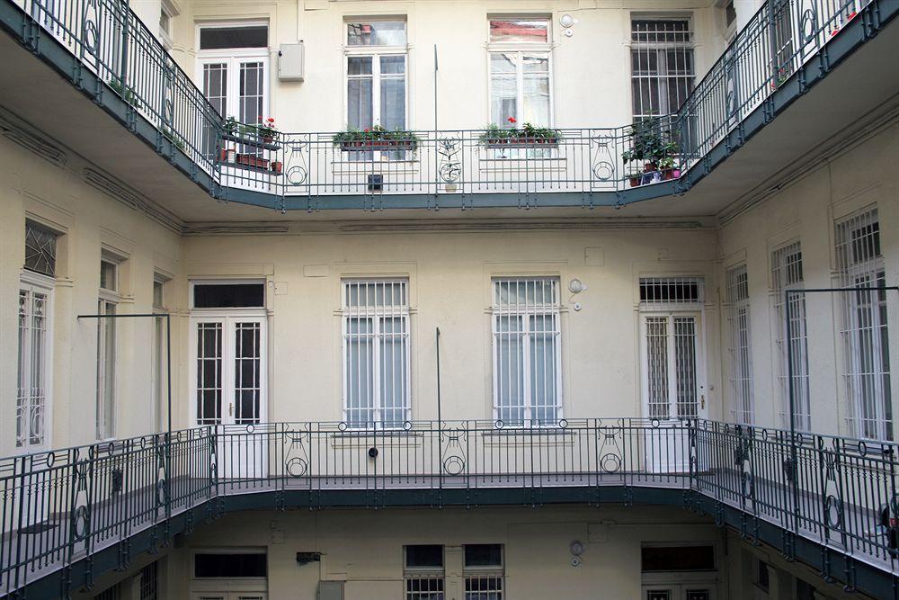 Central Apartment In Budapest Eksteriør billede